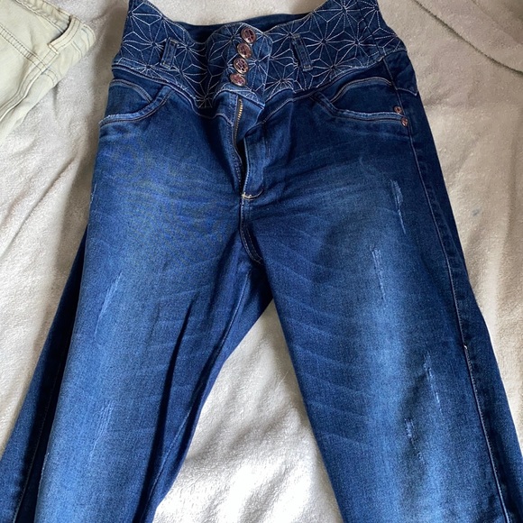 Columbian butt lifting jeans - Picture 1 of 2